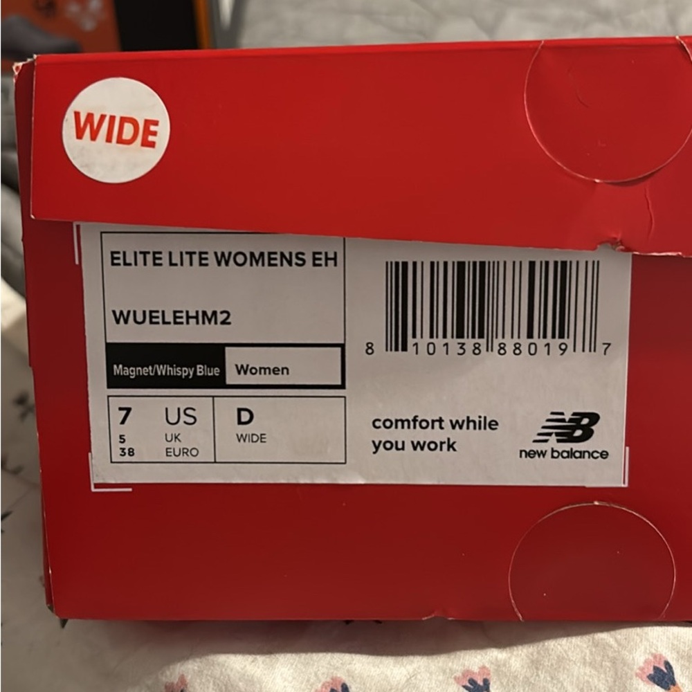 New Balance Women's Elite Lite Intimates - Magnet and Whispy Blue